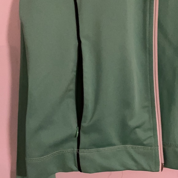 OLEG CASSINI SPORTS TOP - Picture 4 of 5